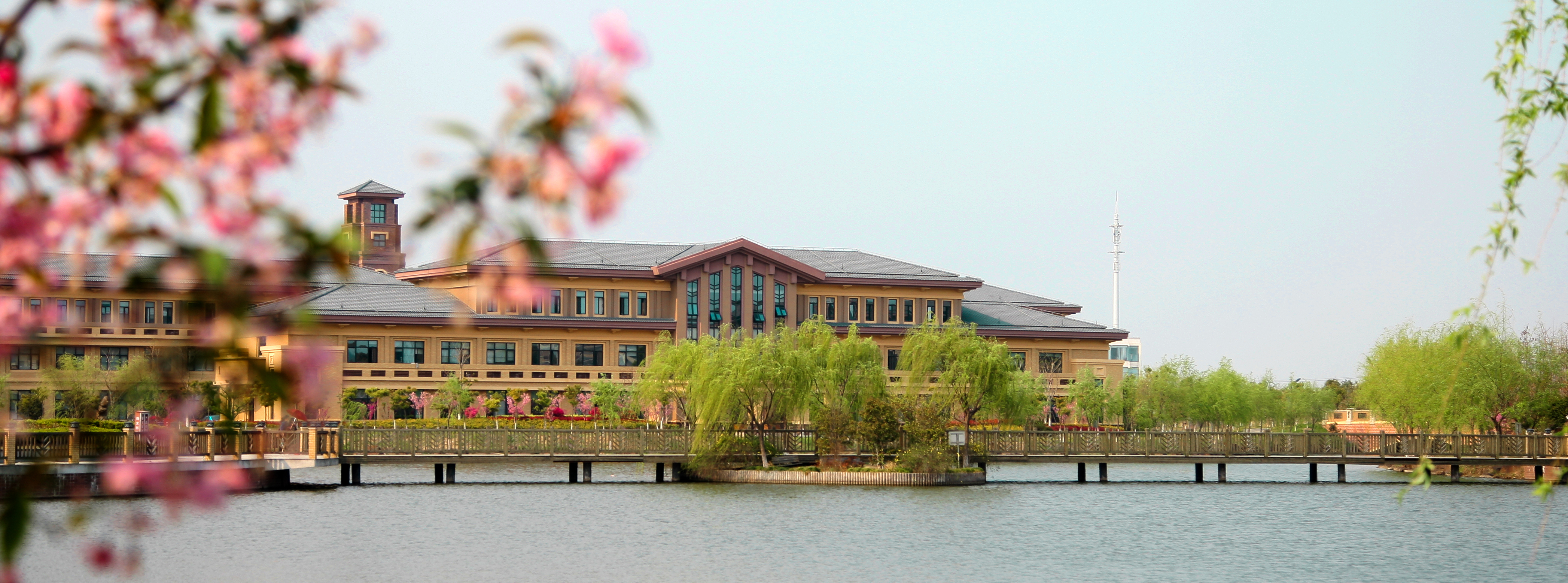 上海政法学院