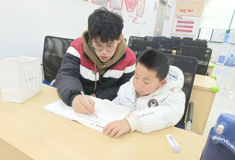 上海政法学院刑事司法学院学子寒假期间开展志愿服务活动