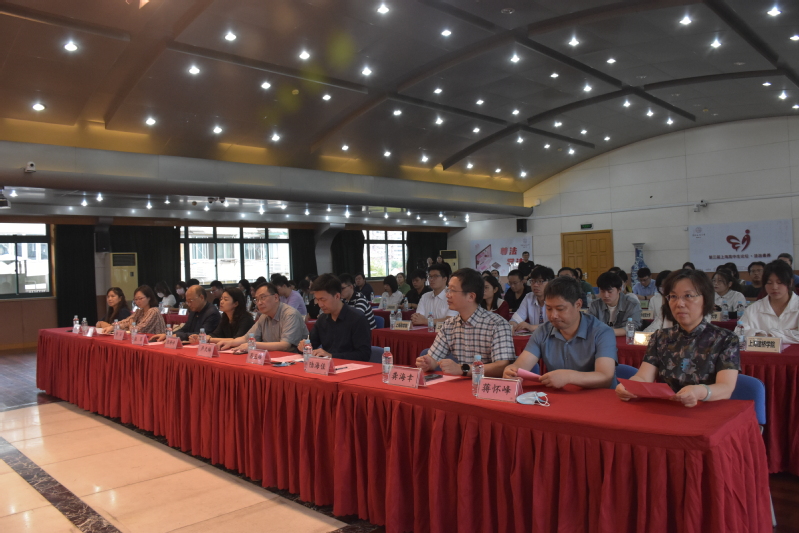 我校参与承办“尚法杯”高校大学生、高中生法治辩论赛