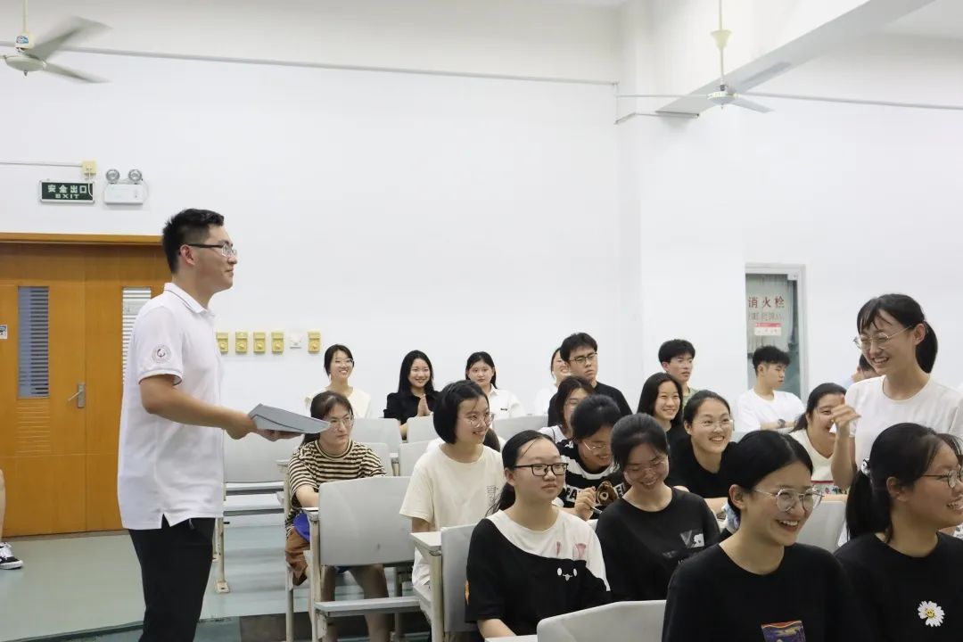 首日教育 | 入学“第一课”：筑梦新起点，启航新征程