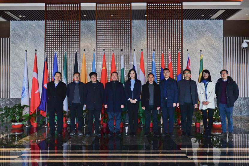 温州大学党委书记谢树华一行来我校调研交流