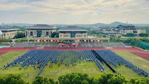 我校2022年学生军训入营式顺利举行